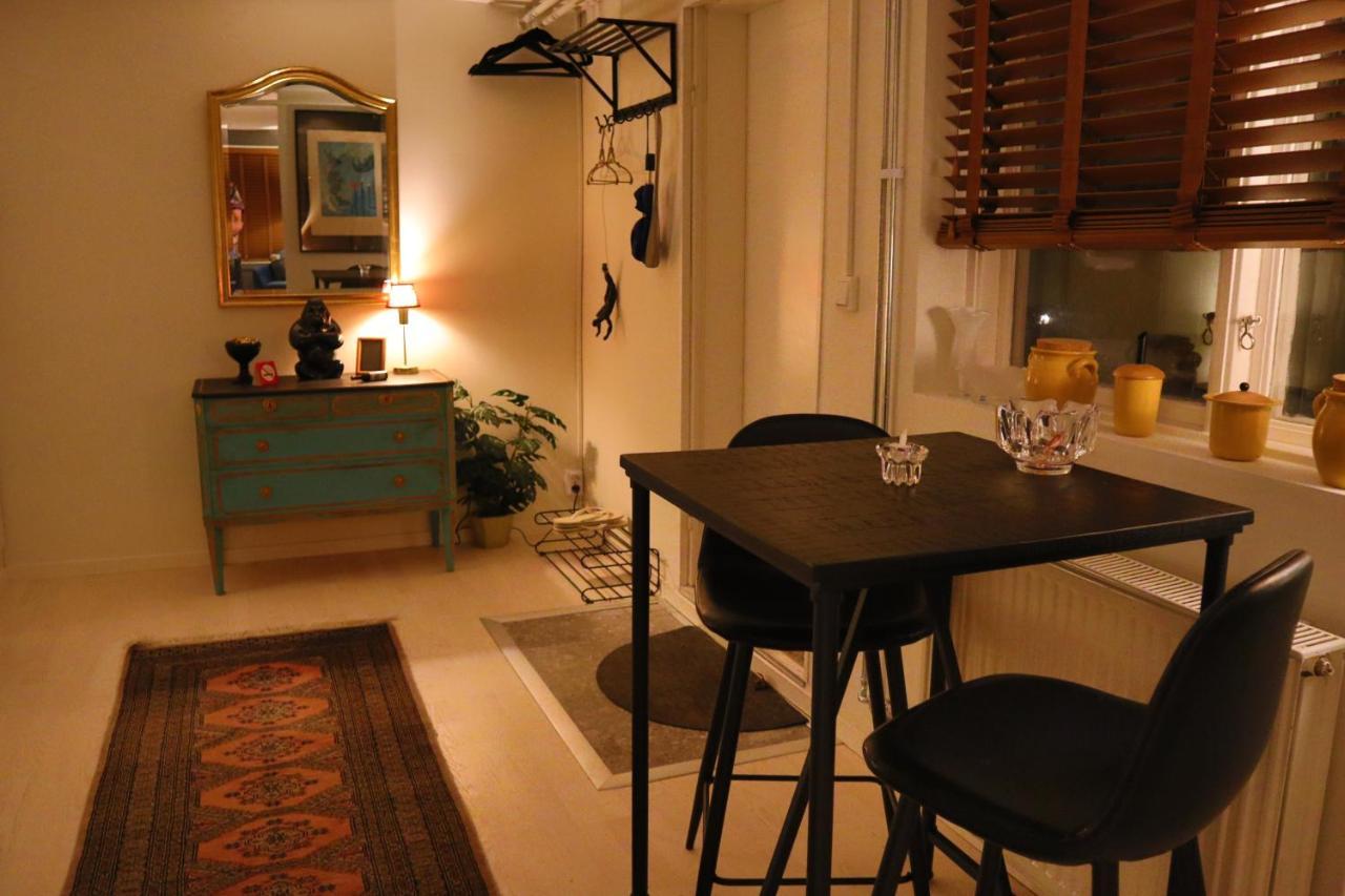 Goete'S B&B Tumba Buitenkant foto