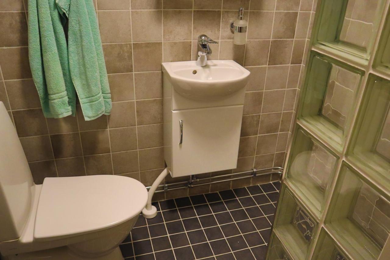 Goete'S B&B Tumba Buitenkant foto