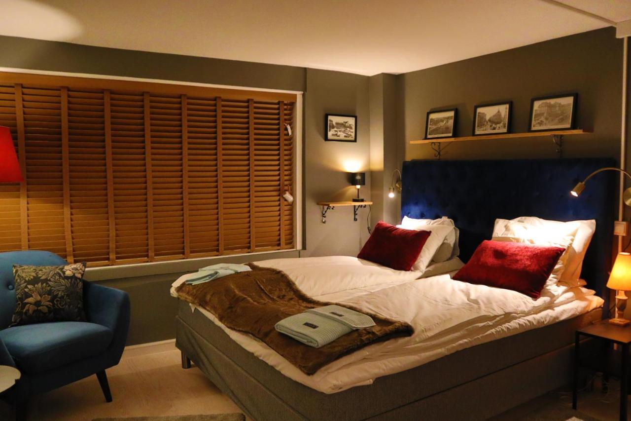 Goete'S B&B Tumba Buitenkant foto